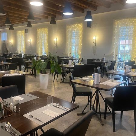 Vadkert Major Hotel Sarvar Ngoại thất bức ảnh