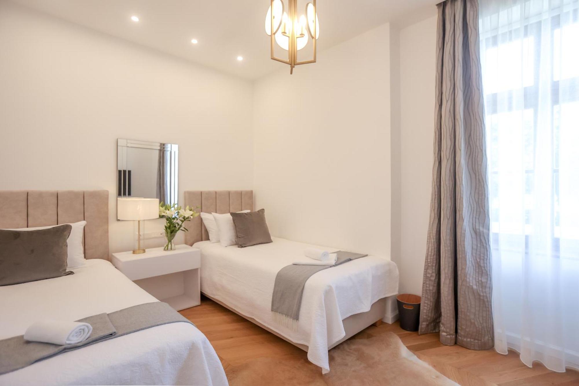 Vadkert Major Hotel Sarvar Ngoại thất bức ảnh
